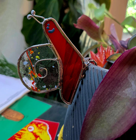 Surprise Pull Snail Plant Hanger